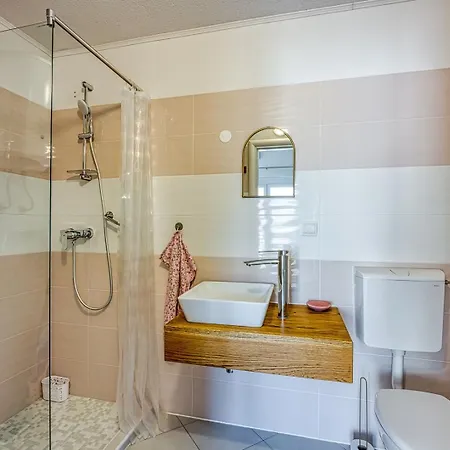 Galeb Guest house